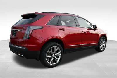 2020 Cadillac XT5, $23300. Photo 8