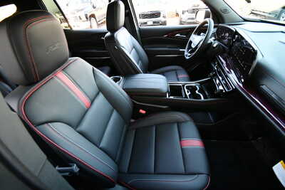 2027 Chevrolet Traverse, $59850. Photo 11