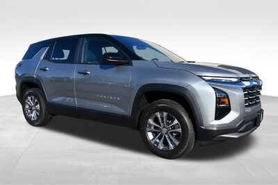 2027 Chevrolet Equinox, $33680. Photo 8