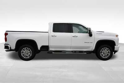 2022 Chevrolet 3500 Crew Cab, $50113. Photo 10
