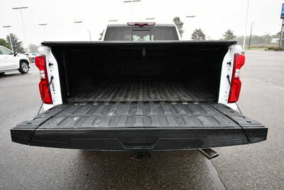 2022 Chevrolet 3500 Crew Cab, $50113. Photo 8