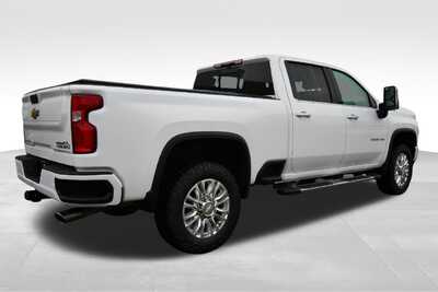 2022 Chevrolet 3500 Crew Cab, $50113. Photo 9