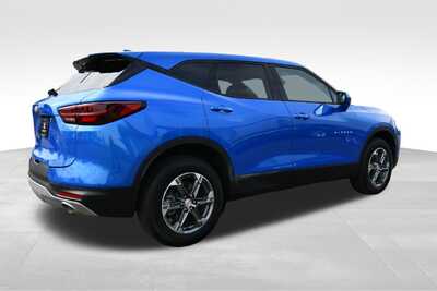2025 Chevrolet Blazer, $29038. Photo 8