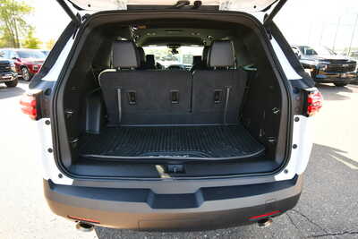 2023 Chevrolet Traverse, $33910. Photo 7