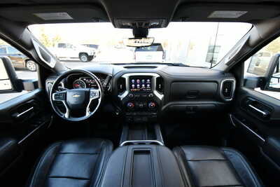 2020 Chevrolet 3500 Crew Cab, $36345. Photo 3