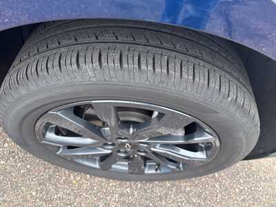 2022 Chevrolet Equinox, $24347. Photo 4