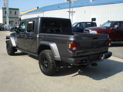2021 Jeep Gladiator, $30975. Photo 3
