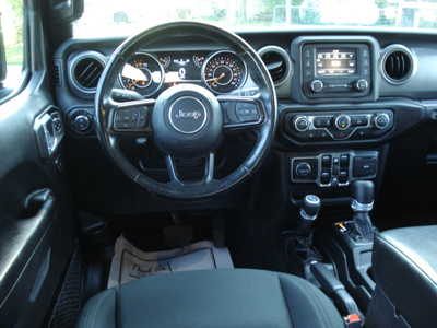 2021 Jeep Gladiator, $30975. Photo 9