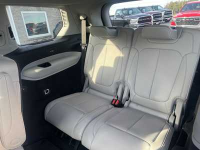 2023 Jeep Grand Cherokee L, $39975. Photo 6