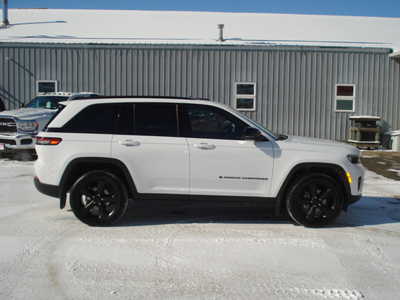 2022 Jeep Grand Cherokee, $31975. Photo 5