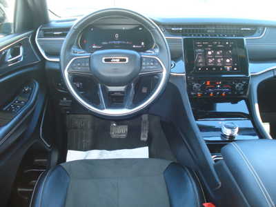 2022 Jeep Grand Cherokee, $31975. Photo 9