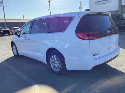 2024 Chrysler Pacifica, $32575. Photo 6