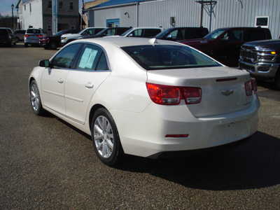 2013 Chevrolet Malibu, $6975. Photo 3