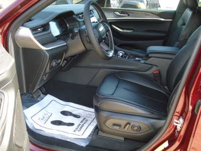 2025 Jeep Grand Cherokee L, $46215. Photo 7