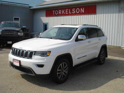 2019 Jeep Grand Cherokee, $20975. Photo 1