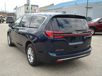 2025 Chrysler Pacifica, $44287. Photo 3