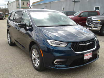 2025 Chrysler Pacifica, $44287. Photo 6