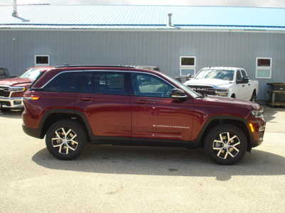 2025 Jeep Grand Cherokee, $44081. Photo 5
