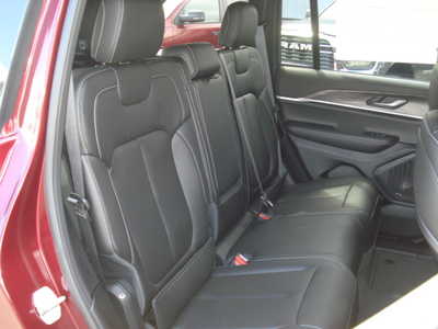 2025 Jeep Grand Cherokee, $44081. Photo 8