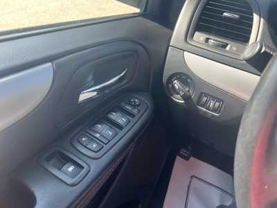 2017 Dodge Caravan, Grand, $11575. Photo 8