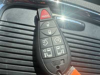 2017 Dodge Caravan, Grand, $11575. Photo 11