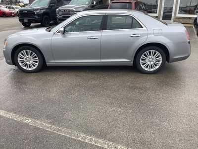 2013 Chrysler 300, $11975. Photo 2