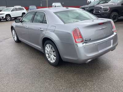 2013 Chrysler 300, $11975. Photo 3