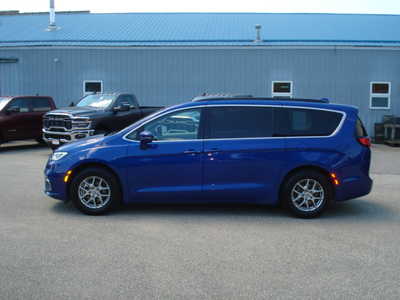 2021 Chrysler Pacifica, $20975. Photo 2
