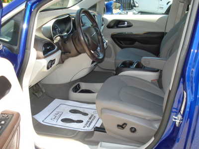 2021 Chrysler Pacifica, $20975. Photo 7
