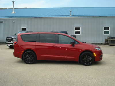 2024 Chrysler Pacifica, $44575. Photo 5
