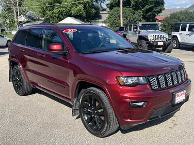 2020 Jeep Grand Cherokee, $25575. Photo 2