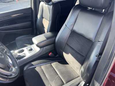 2020 Jeep Grand Cherokee, $25575. Photo 6