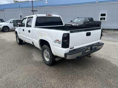 2003 Chevrolet 1500 Crew Cab, $2575. Photo 4