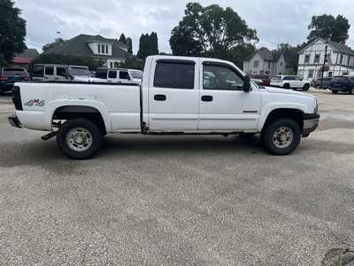 2003 Chevrolet 1500 Crew Cab, $2575. Photo 6
