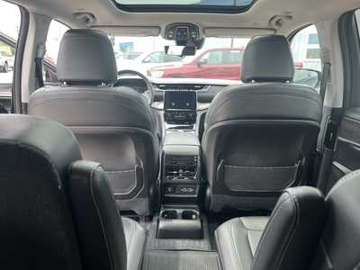 2023 Jeep Grand Cherokee L, $36575. Photo 9