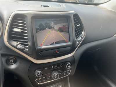 2015 Jeep Cherokee, $9975. Photo 11