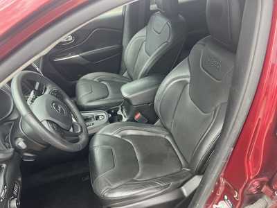 2021 Jeep Cherokee, $26575. Photo 6