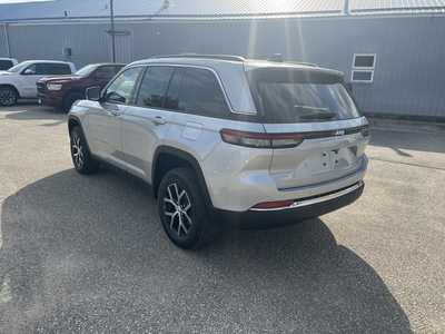 2025 Jeep Grand Cherokee, $44831. Photo 4