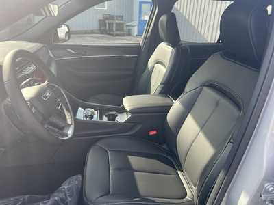 2025 Jeep Grand Cherokee, $44831. Photo 5