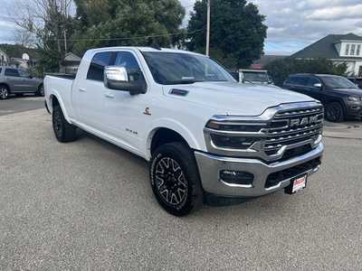 2026 RAM 2500 Crew Cab, $93985. Photo 4