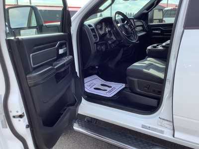 2024 RAM 3500 Crew Cab, $56975. Photo 9