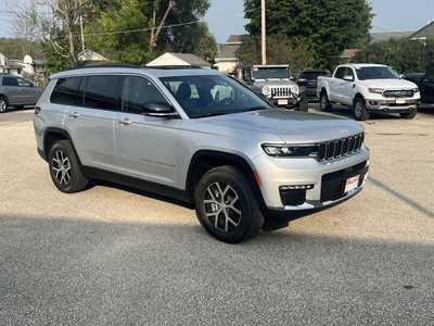 2025 Jeep Grand Cherokee, $43894. Photo 2