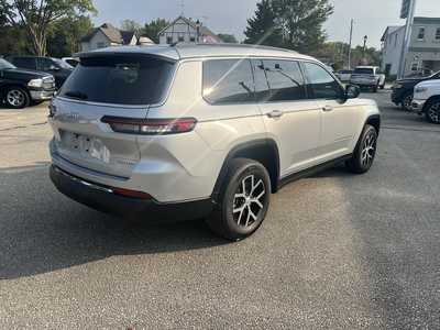2025 Jeep Grand Cherokee, $43894. Photo 3