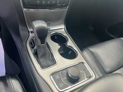 2019 Jeep Grand Cherokee, $20975. Photo 7