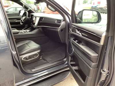 2024 Jeep Wagoneer, $54975. Photo 7