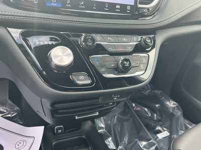 2026 Chrysler Pacifica, $48345. Photo 9