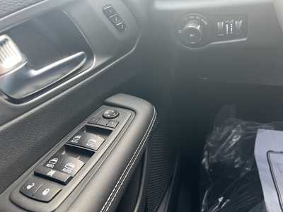 2026 Chrysler Pacifica, $48345. Photo 11