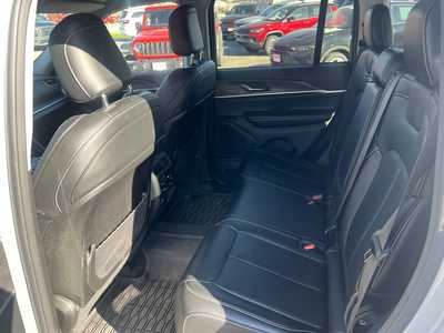 2023 Jeep Grand Cherokee, $34975. Photo 6