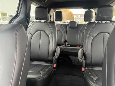 2026 Chrysler Pacifica, $42290. Photo 5