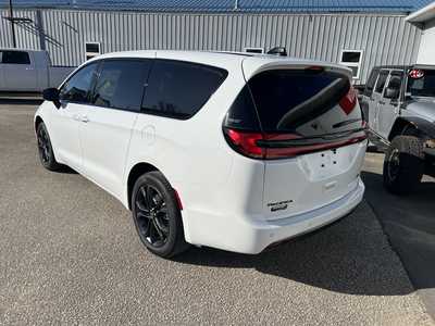 2026 Chrysler Pacifica, $46443. Photo 4